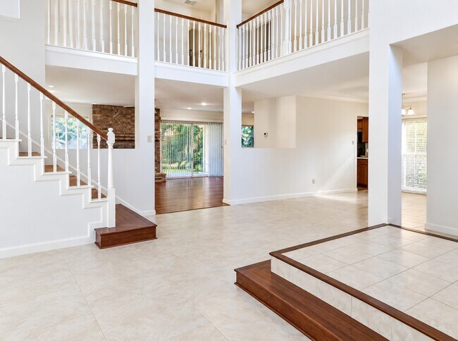 Building Photo - 1539 Beaconshire