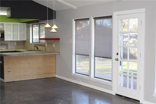 Building Photo - 13504 Bayswater Garden