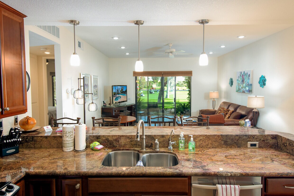 28608 Taos Ct, Cathedral City, CA 92234 Condo for Rent in Cathedral