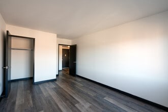 Interior Photo - MODA
