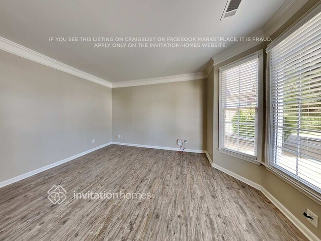 Foto del edificio - 1613 Babbling Brook Cove