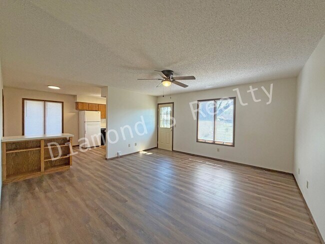 Foto del edificio - All Brick 3-Bedroom Home Available Now!