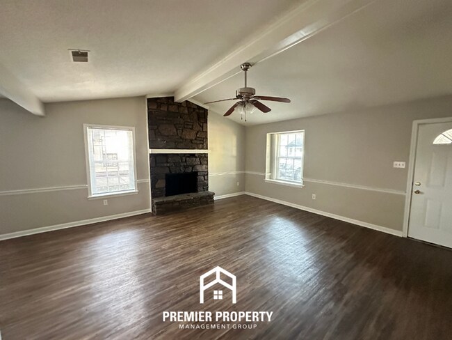 Foto del edificio - 6362 N Fawn Hollow Cir