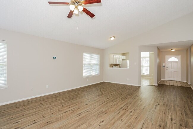 Building Photo - 838 Weaver St
