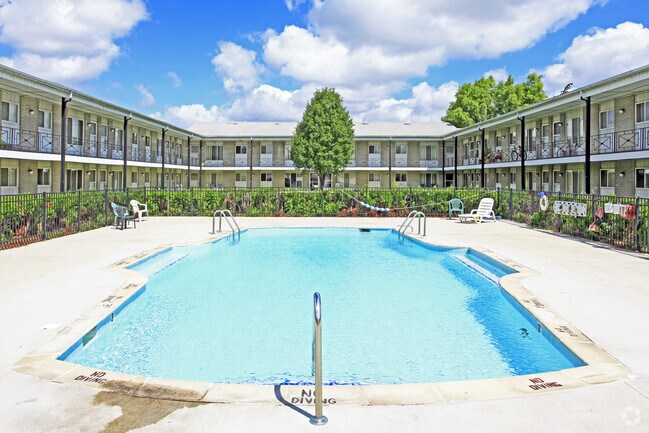 Piscina - Holiday Manor East