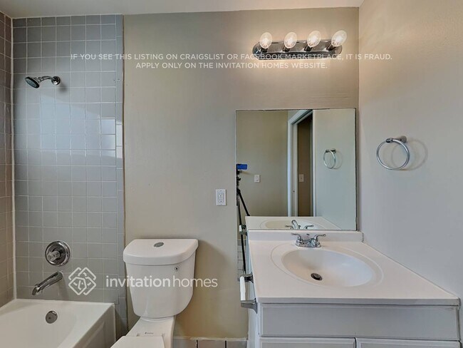Foto del edificio - 1333 E Glen Oak Rd