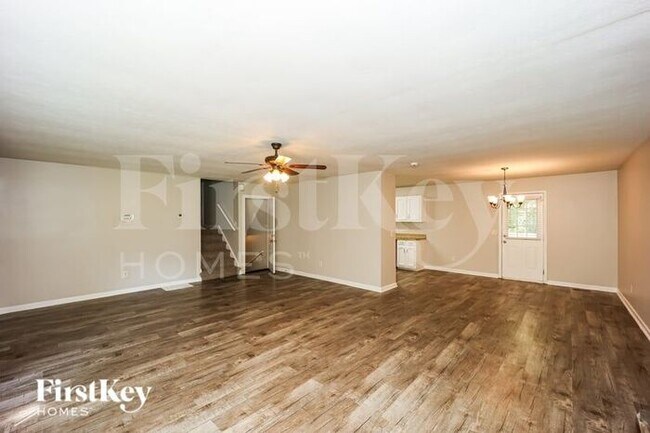 Foto del edificio - 420 Freestone Dr