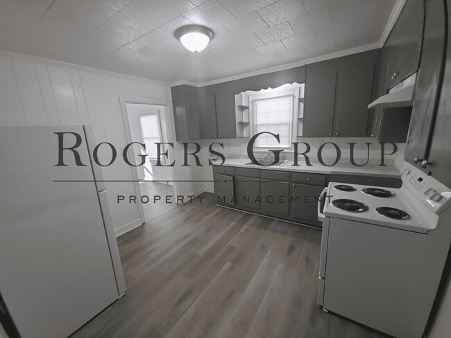 Building Photo - 980 Burr St