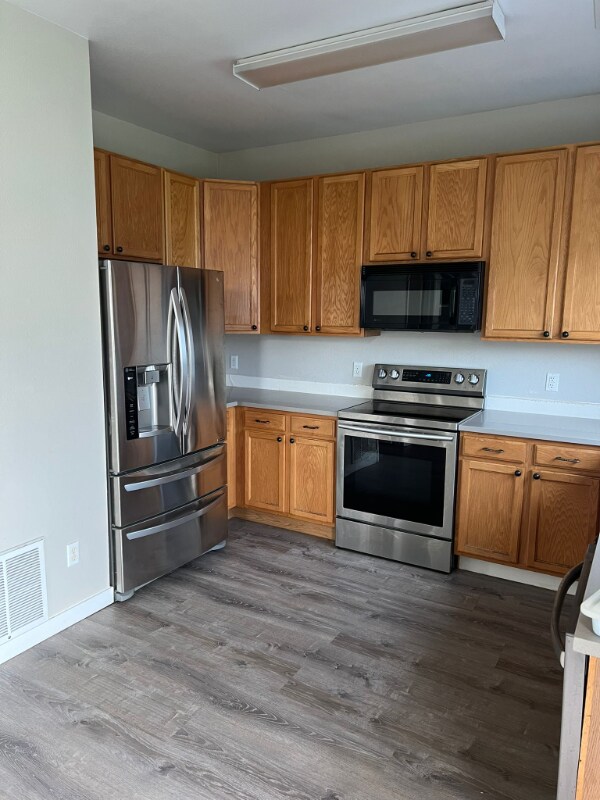 Building Photo - 4555 Settlement Way