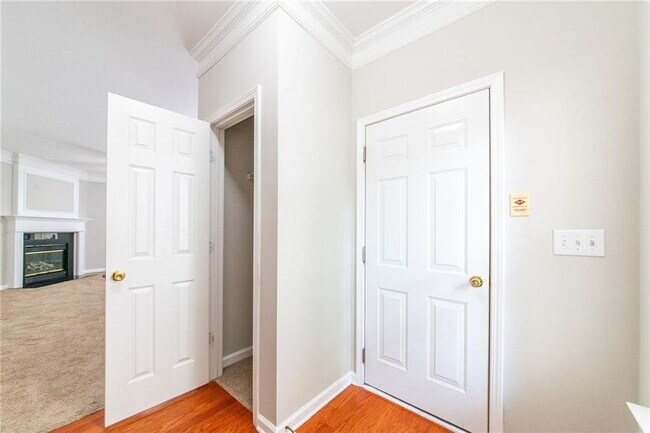Building Photo - 499 Windstone Trail