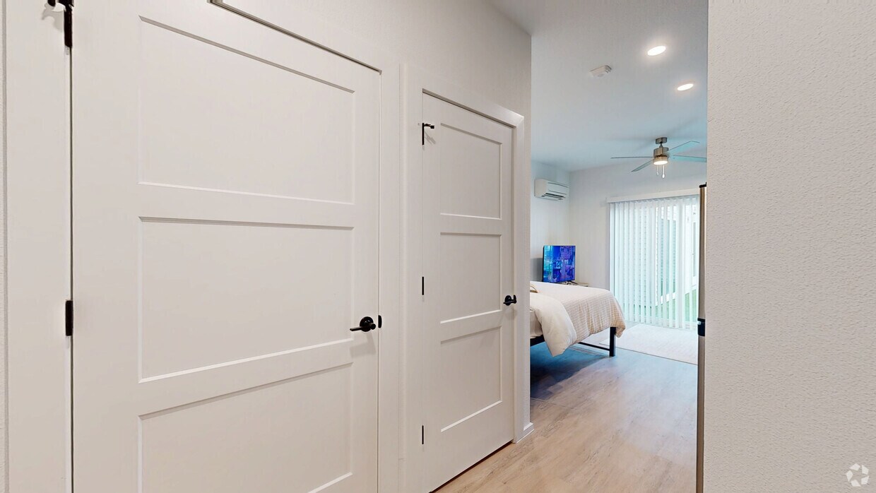 Photo - UNITi Bishop Arts Apartments