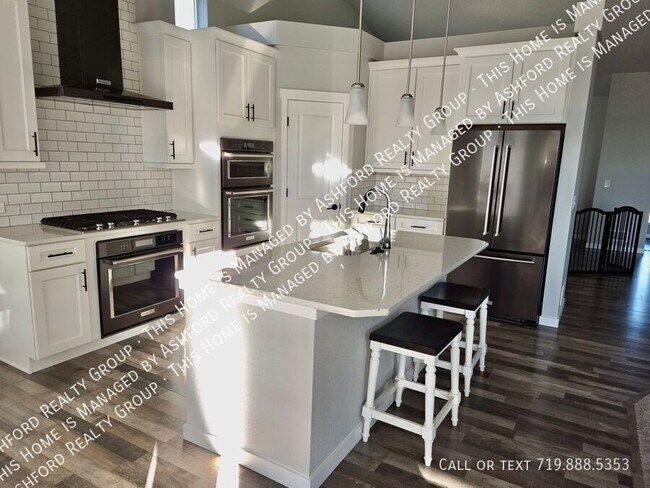 Foto del edificio - 16596 Hallmark Trail
