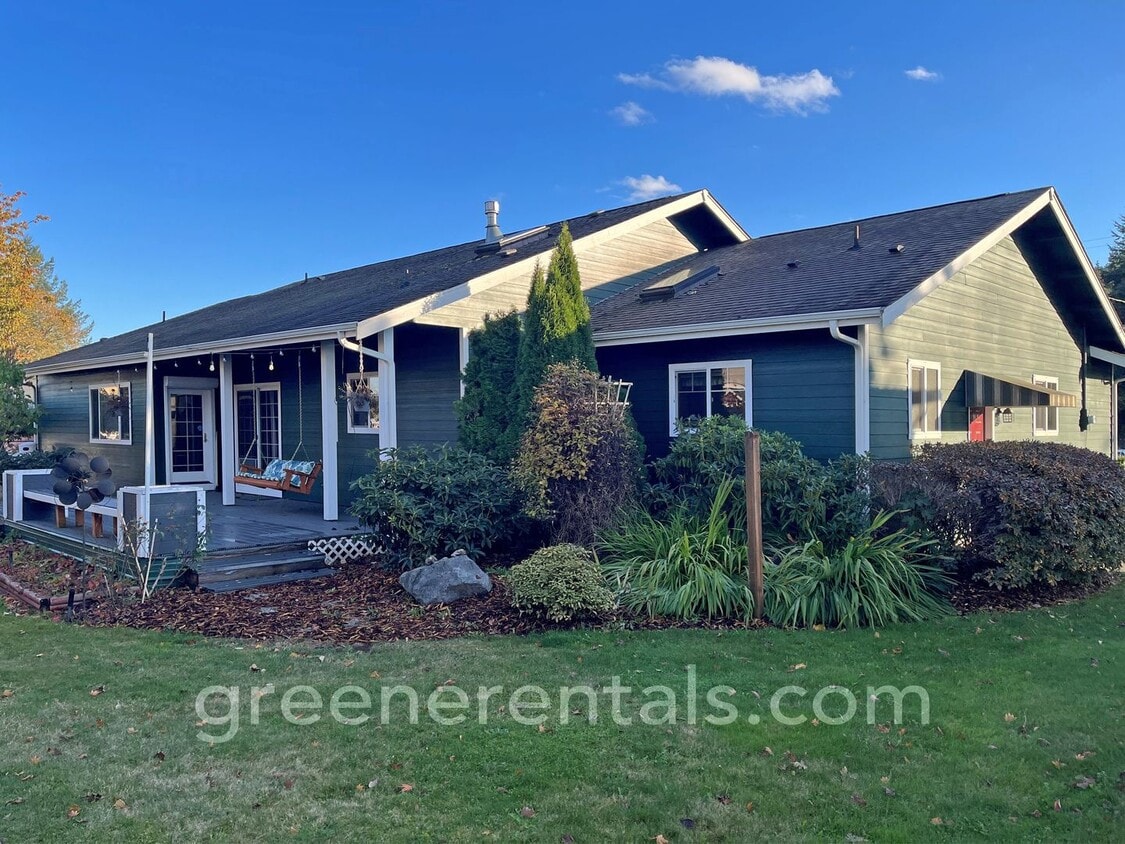 Building Photo - Spacious & Bright 3BD/3BA Home for Rent in...