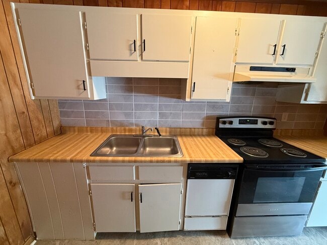 Foto del edificio - 586 Franklin St