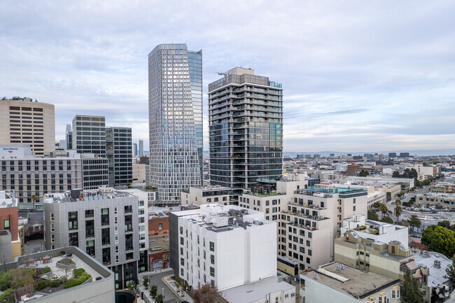 Aerial Context - Jazzie Colins Apartments