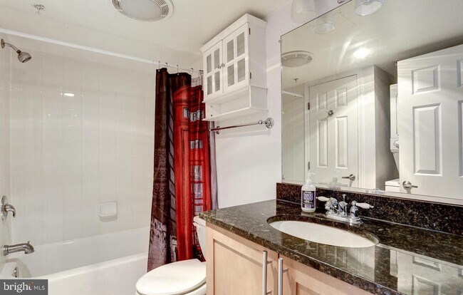 Foto del edificio - 3401-3420 38th St NW
