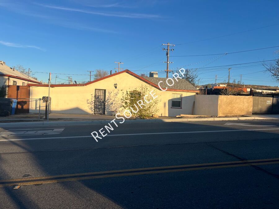 Foto principal - 1040-1042 Flora St