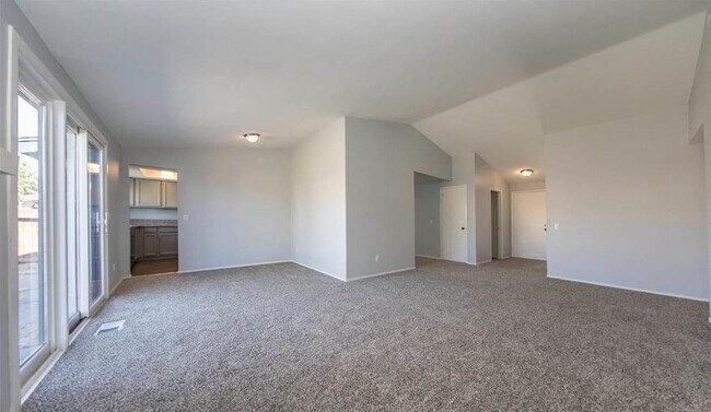 Foto del edificio - 2650 Fargo Way