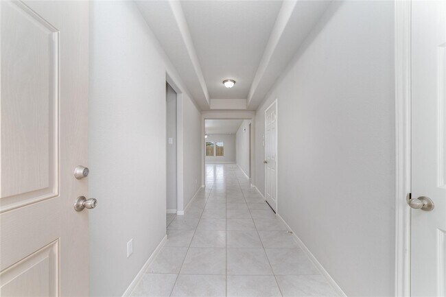 Foto del edificio - 24422 Skytrail Dr