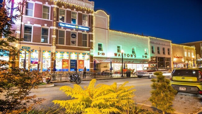 Foto del edificio - 319 NW A St