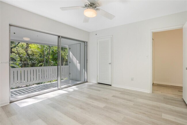 Foto del edificio - 3517 Loquat Ave