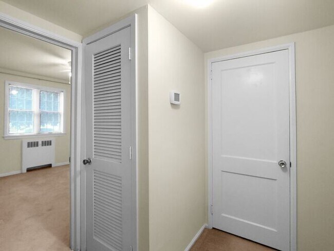 Building Photo - 1BR, 1BA in Lewis Village close to Augusta Rd