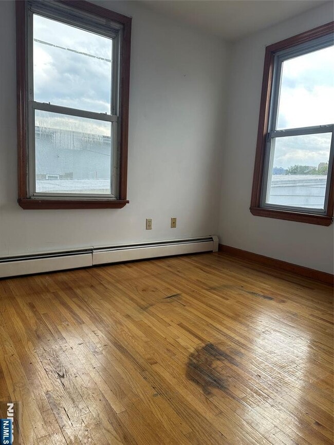Foto del edificio - 404 N 3rd St