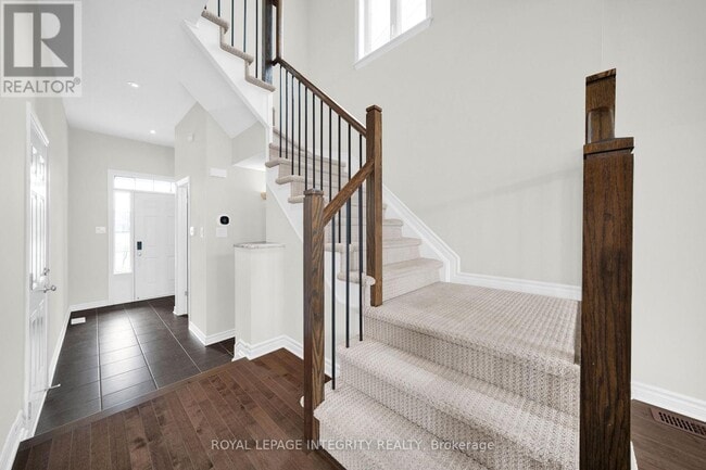 Photo du bâtiment - 6067 N Bluff Dr
