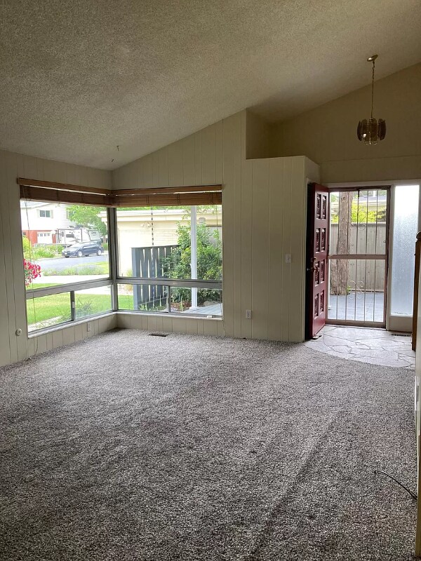 Foto del edificio - 5476 S Brockway St