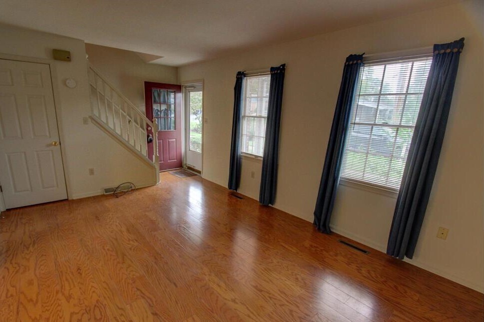 Foto principal - 3449 Green St