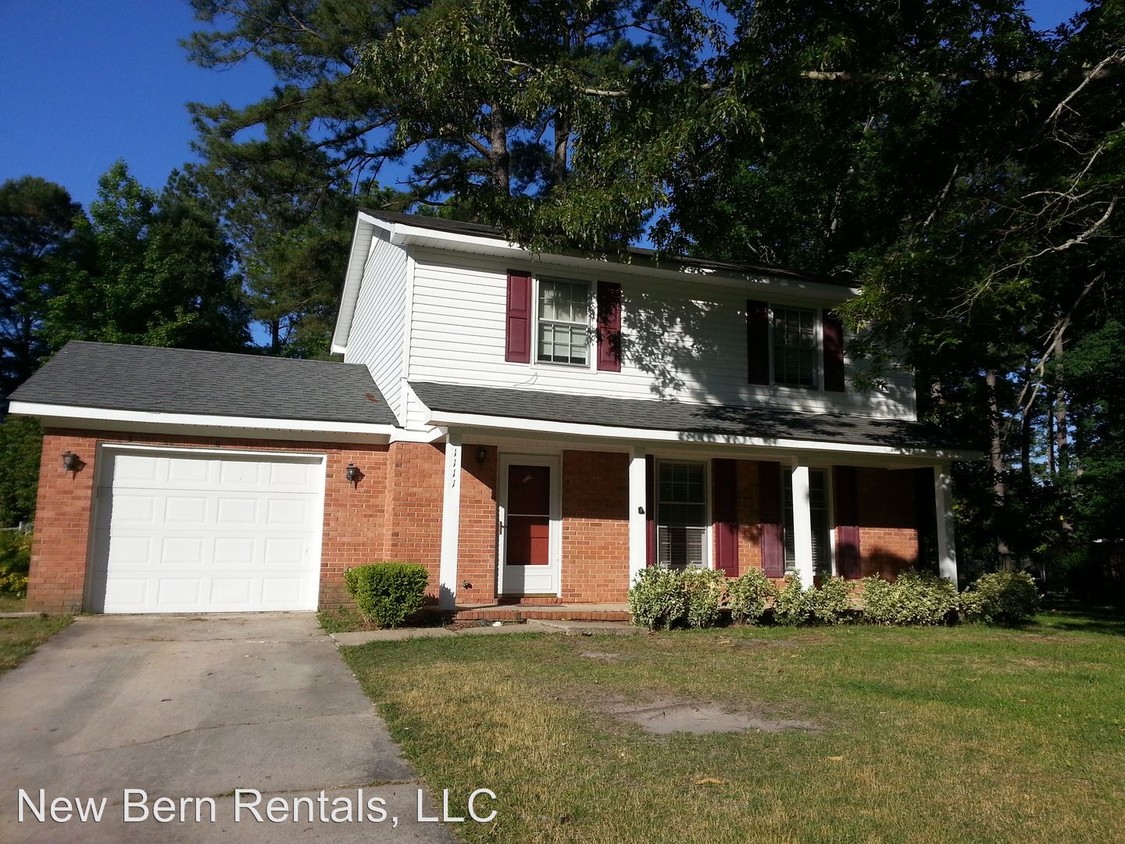 Primary Photo - 3 br, 2.5 bath House - 1111 Plymouth Drive