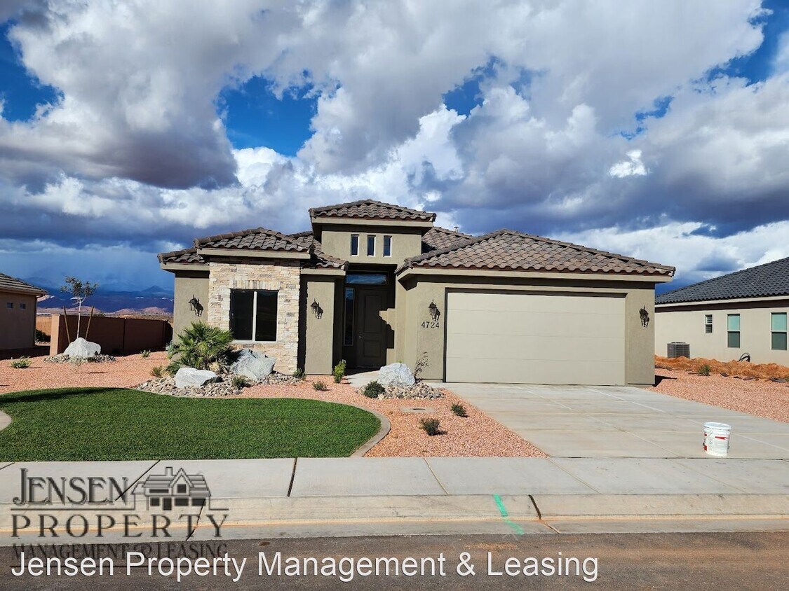 3 br, 2 bath House 4724 West 3130 South House Rental in Hurricane