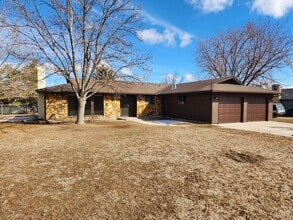 Building Photo - 7316 Hilltop Way
