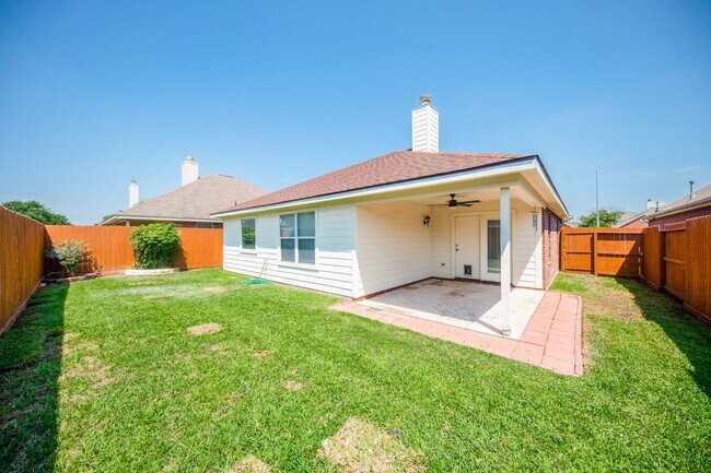 Foto del edificio - 19247 Dillsbury Ct