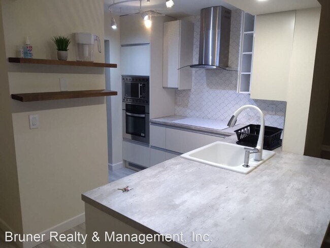 Building Photo - 2 br, 2 bath House - 909 Harbor House Driv...
