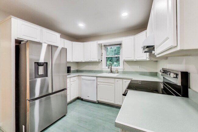 Foto del edificio - Perfect on Parkway --- Gorgeous, Fully Upd...