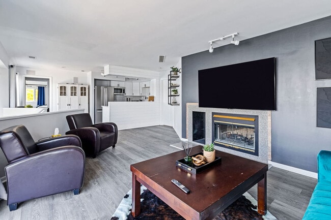 Foto del edificio - 301 S Front St