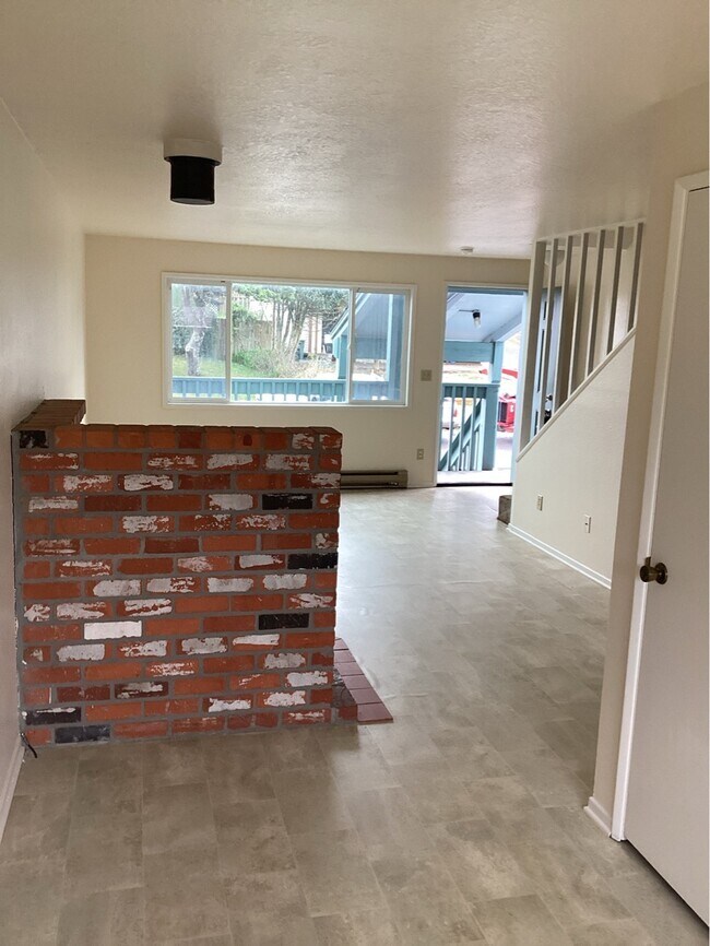 Foto del edificio - 912 SW 11th St