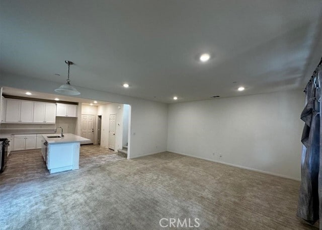 Building Photo - 5567 Seville Dr