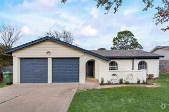 Building Photo - 2511 Colleen Dr