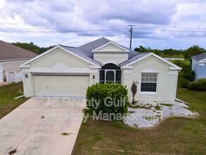 Building Photo - 535 Wexford Dr