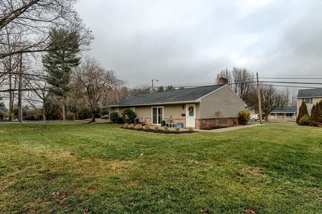 Foto del edificio - Beautiful Fully Furnished Two Bedroom Minutes From Hershey