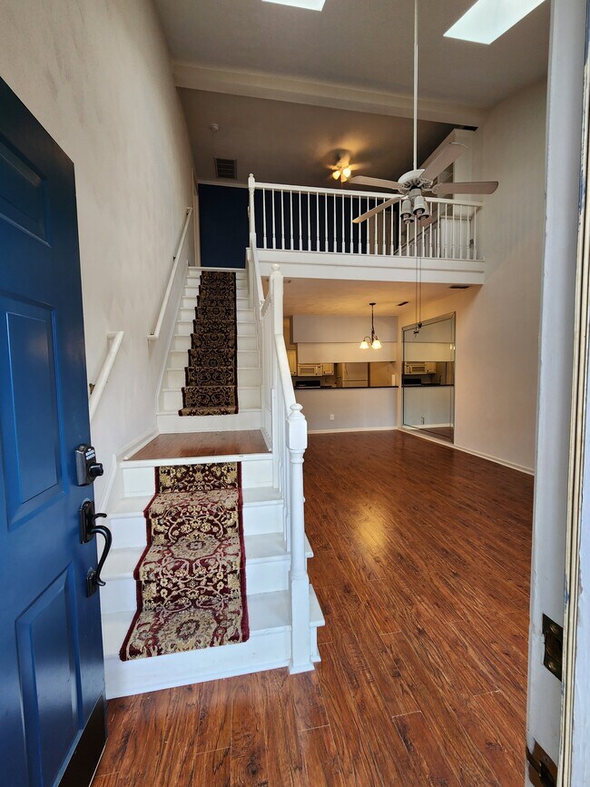 Foto del edificio - 1204 Loose Strife Pl