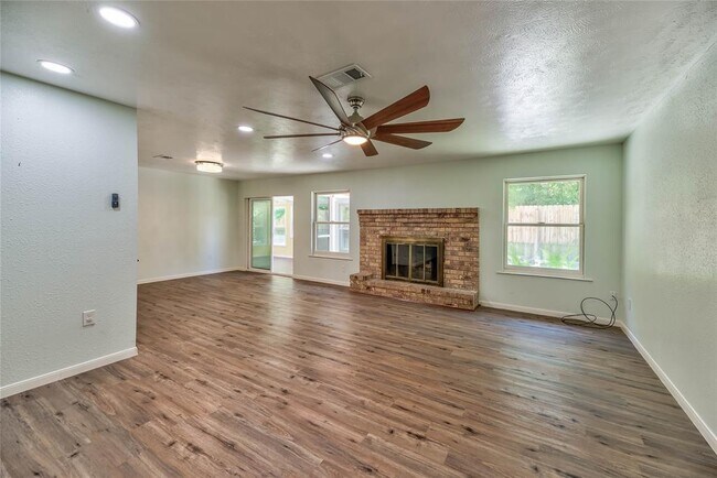 Foto del edificio - 3003 Paul Knox St