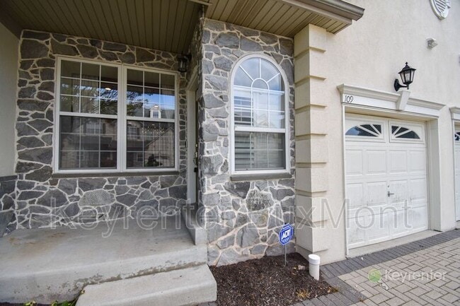 Building Photo - 109 Meadow View Ln