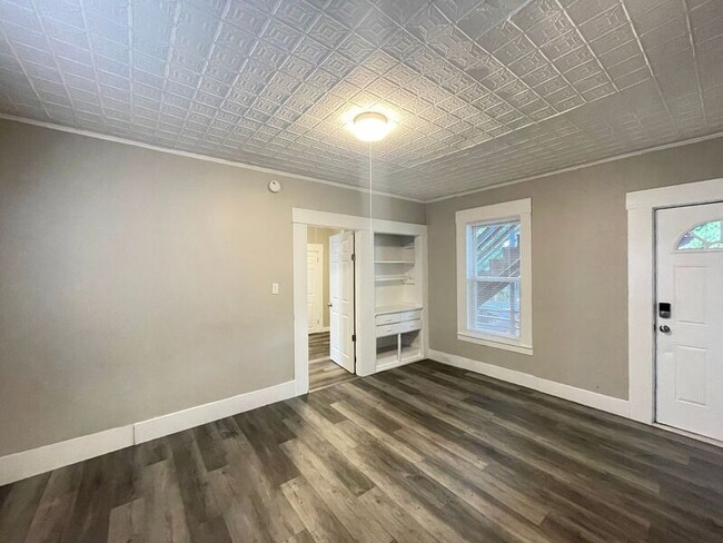 Foto del edificio - 325 Amherst St