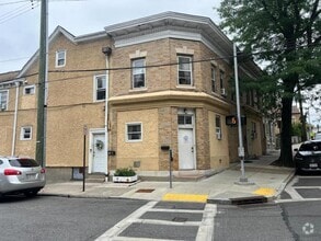 Building Photo - 177 Union Ave