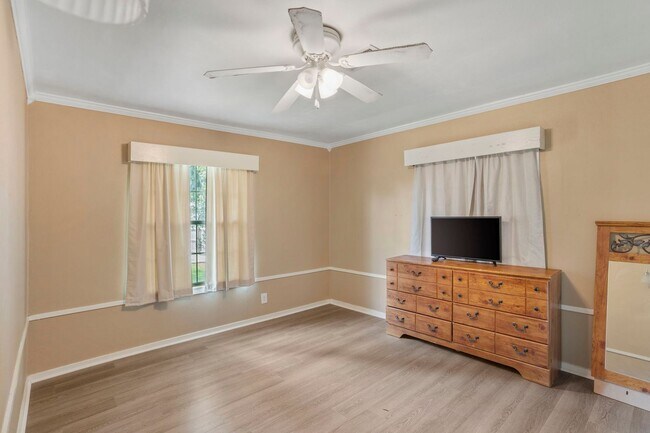 Foto del edificio - Charming Home in Maplewood