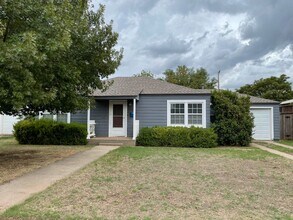 Building Photo - 3511 25th St