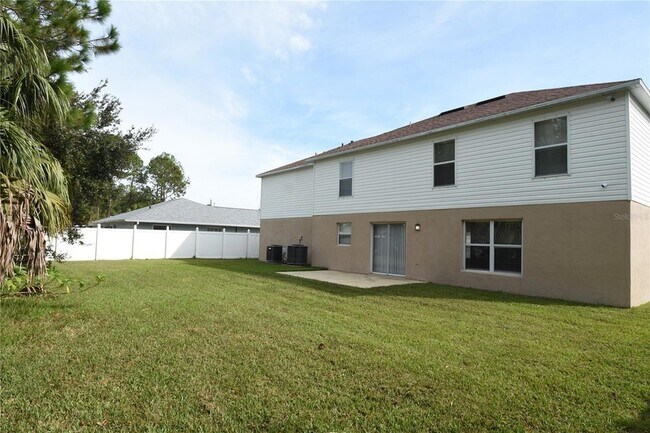 Foto del edificio - 27 Riverdale Ln